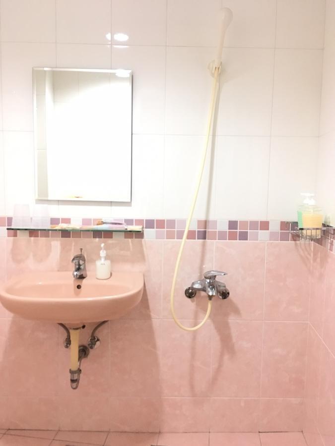Hfun Hotel Kaohsiung Bagian luar foto