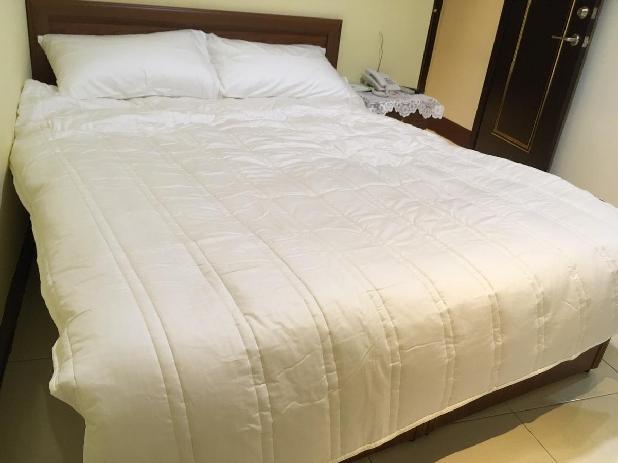Hfun Hotel Kaohsiung Bagian luar foto